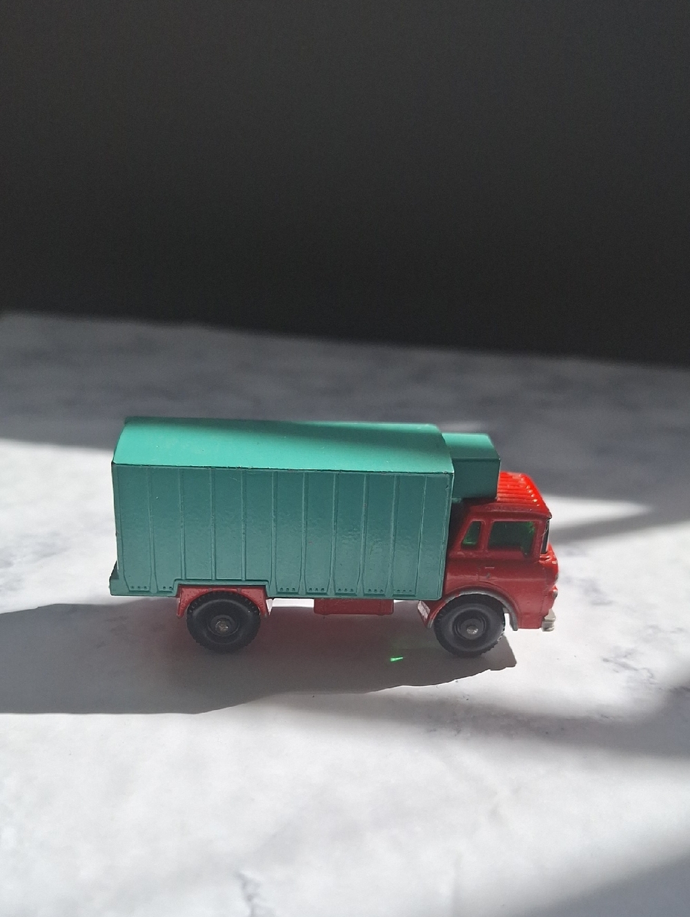 Matchbox Kids Toy Refrigerator Cargo Truck - England Lesney Gmc
